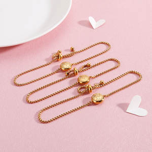 Pulsera y Brazaletes de Moda para Mujer en Acero Inoxidable 316L de Lujo, Chapados en Oro PVD de 14k y 18k, con Circonitas y Diseño del Zodiaco - Product Image 3