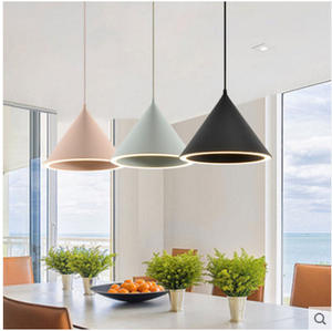 Lustre de <span class=keywords><strong>restaurant</strong></span> macaron post-moderne nordique bar unique salon chambre créatif cône halo suspension lampe - Product Image 2