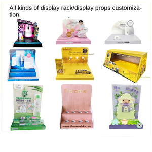 แท่นวางอะคริ<span class=keywords><strong>ลิ</strong></span>คแบบกำหนดเองสำหรับวางบนโต๊ะ ทำจากพลาสติก PVC  สามารถ<span class=keywords><strong>ป</strong></span>รับแต่งโลโก้ได้ พร้อมพิมพ์ดิจิทัล สำหรับ<span class=keywords><strong>ลิ</strong></span><span class=keywords><strong>ป</strong></span>บาล์มและลิ<span class=keywords><strong>ป</strong></span>สติกของ Watsons - Product Image 3