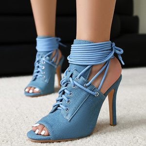 Sandales à talons aiguilles en jean pour femme, grande taille 48, à bout ouvert, à lacets sur le devant, avec découpe au dos, coupe large - Product Image 2