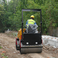 Compacteur routier vibrant à double tambour en acier de 3000 kg, à entraînement hydraulique complet, alimenté au diesel, pour la construction de chaussées en asphalte