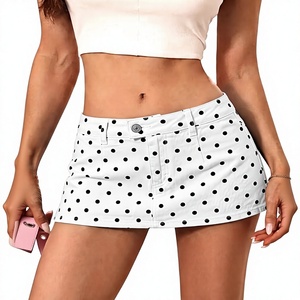 Mini-jupe en jean blanc à pois, coupe trapèze, style décontracté d'été, ajustement régulier pour femme, boutonnée sur le devant, en tissu tissé - Product Image 1