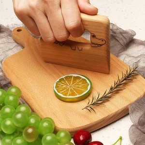 Cuchillo <span class=keywords><strong>de</strong></span> juguete <span class=keywords><strong>de</strong></span> madera maciza ventilado para cocina infantil, con diseño <span class=keywords><strong>de</strong></span> frutas, para juegos transfronterizos - Product Image 2