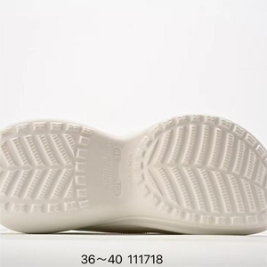 Dropshipping diseñador plataforma plana agujeros playa zapatillas mujeres alta calidad cuña al aire libre mulas Venta caliente zapatillas - Product Image 3