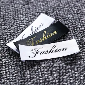 Etiquetas de tela metálica para ropa, de alta calidad, color dorado