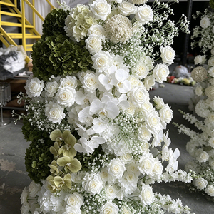 Arreglo Floral Artificial Promise, Mezcla de Rosas Blancas y Follaje, Hecho a Mano, Decoración Clásica para Bodas - Product Image 2