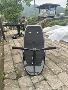 Tabla de Surf Eléctrica de Fibra de Carbono con Batería de 8kw 58V, Logo Personalizado, Hydrofoil - Product Image 5