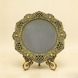 Esclusivo per le Vendite Transfrontaliere: Piatti Decorativi Traforati in Stile Europeo Vintage, Lusso Leggero Retrò per la Casa - Product Image 3