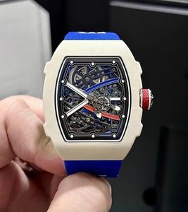 Reloj deportivo universal de acero inoxidable y fibra de carbono de diseño de alta gama para hombre y mujer, con un toque moderno y logotipo personalizado. - Product Image 1