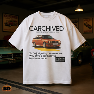 CARCHIVED T-shirt Grafica Auto Retrò Oversize Unisex Stile Vintage da Corsa Regalo per Amanti delle Auto - Product Image 1