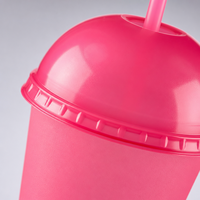 Gobelet à thé au lait en plastique PP réutilisable de qualité alimentaire, gobelet multicolores avec couvercle et paille pour bubble tea à emporter et services de traiteur
