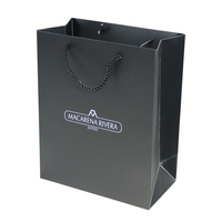 Bolsas de Papel Blancas Personalizadas Ecológicas de Lujo para Empaque de Calcetines/Zapatos con Logotipo en Relieve y Accesorios de Cinta