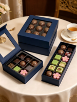 Boîte cadeau en papier rigide de luxe haut de gamme personnalisée pour bonbons et chocolats, matériaux recyclés, fenêtre en PVC, fermeture magnétique, gaufrage mat