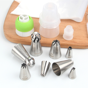 Ensemble de 20 outils de <span class=keywords><strong>d</strong></span>écoration de gâteaux <span class=keywords><strong>en</strong></span> acier inoxydable avec coupleurs pour la <span class=keywords><strong>d</strong></span>écoration de gâteaux - Product Image 5