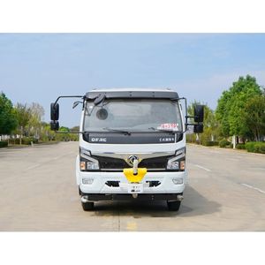 Nuevo Camión Cisterna Dongfeng <span class=keywords><strong>Frica</strong></span> 9200L Diésel 4x2 con Aspersor, Distancia Entre Ejes de 3800 mm, Bomba de 40/50, Carro de Riego - Product Image 2