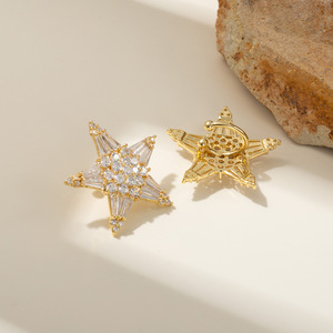 Pendientes de Clip con Diseño Geométrico de Estrella, en Oro con Circonita, Unisex, para Uso Diario, Regalo, EJC-014 - Product Image 3