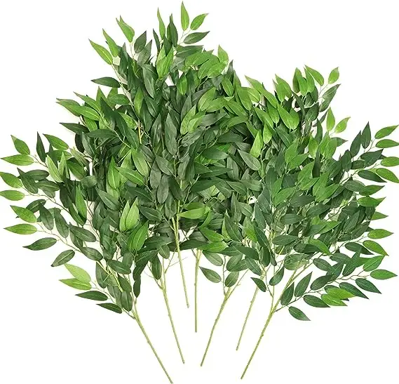 GM Italian Ruscus Greenery steli, 27.6in Artificial Green Leaf Garland Vines Hanging Spray per Wedding Arch Bouquet Filler