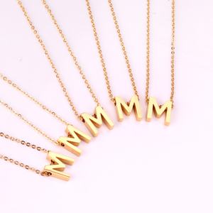 Collar con Letra Chapada en Oro de 18K de Acero Inoxidable en Promoción, Collar con Colgante de Nombre Personalizado de Calidad a Precio Económico para Mujer - Product Image 4