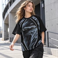 T-shirt de sport en gros pour femme, en jersey maillé à manches courtes et col rond, avec impression par sublimation et passepoil contrastant