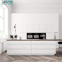 Îlot de cuisine en mélamine de style européen personnalisé Ais, surface blanche mate de haute qualité, design compact pour gagner de la place