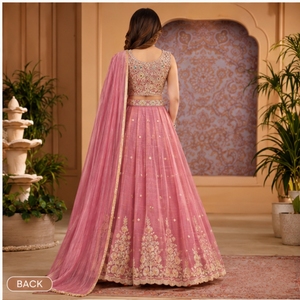 Ensemble Lehenga Choli rose brodé de créateur avec dupatta, tenue de fête nuptiale, tenue ethnique pour réception de mariage pour femmes - Product Image 3