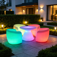 Fauteuil en plastique imperméable avec 16 lumières LED à changement de couleur, design lumineux portable pour la maison, les restaurants et les hôtels