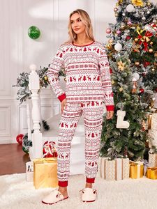 Pronto para Envio Novidades 2025 Conjunto de Loungewear de Natal Personalizado Pijamas de Natal para Família Combinando Conjunto Feminino - Product Image 4