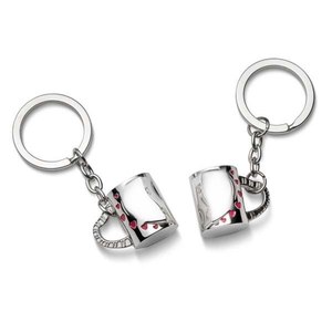 Portachiavi con due tazze e design a cuore, ciondolo in vetro placcato argento, regalo per coppie - Product Image 1