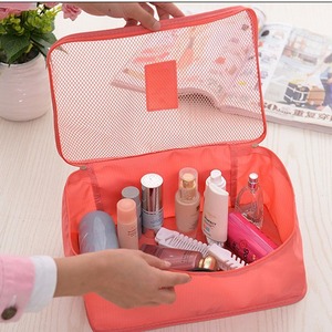 Sac de rangement de voyage rectangulaire en polyester imperméable, organisateur de vêtements pour voyage avec poches en filet - Product Image 1