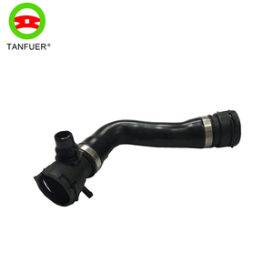 17127540127 pompe à eau moteur supérieur radiateur liquide de refroidissement tuyau connecteur pour <span class=keywords><strong>BMW</strong></span> Z4 E82 E88 E89 E90 E91 <span class=keywords><strong>E92</strong></span> 135i 335i 335xi 3.0L - Product Image 1