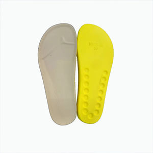 แผ่นรองในรองเท้าแบบนุ่มดูดซับแรงกระแทกสำหรับชีวิตประจำวัน - Product Image 1