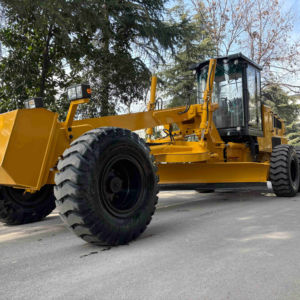 Niveleuse de moteur de composants du noyau 165HP avec les caractéristiques essentielles hydrauliques de Cummins Changjiang comprenant la lame avant et le ripper arrière - Product Image 6