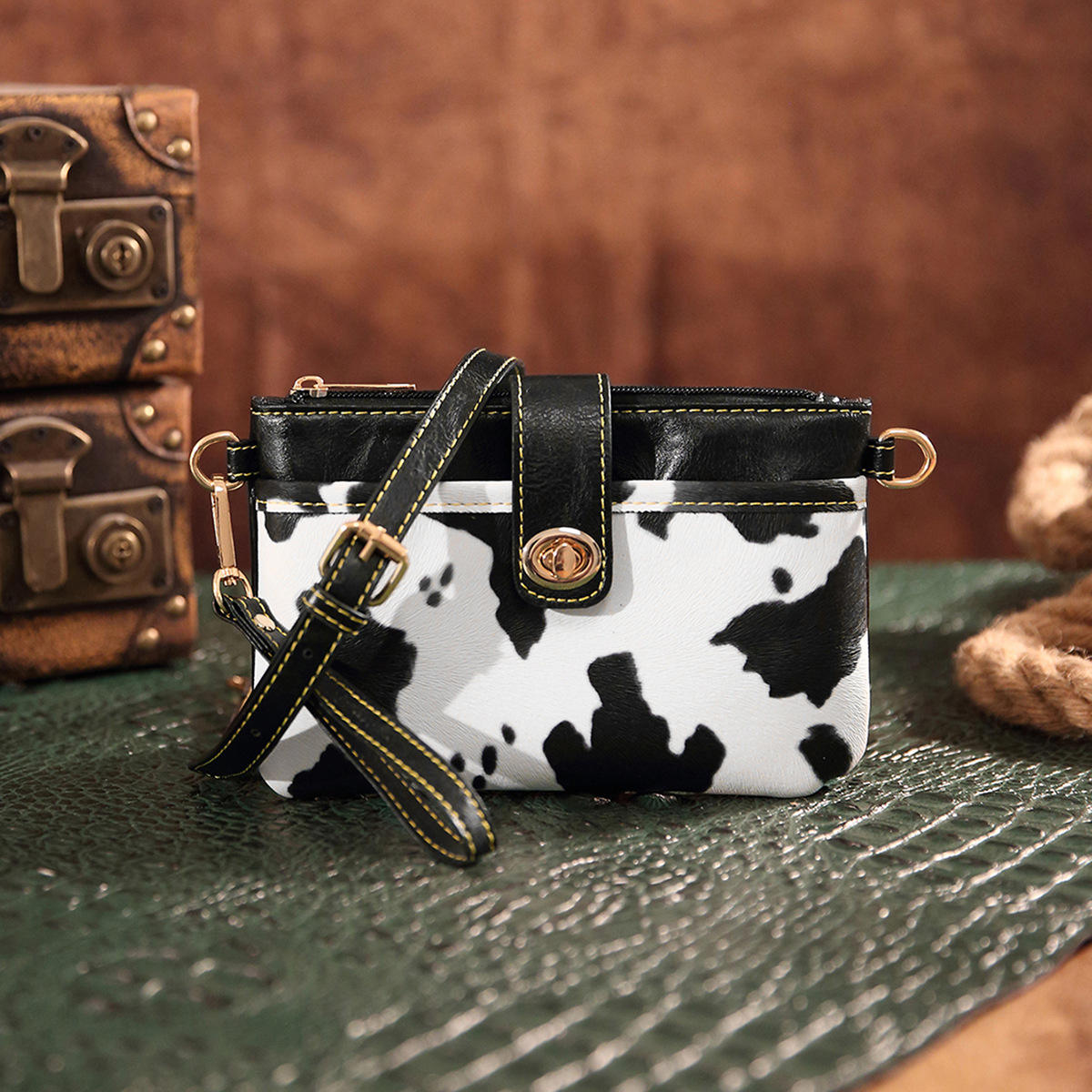 PG5051 Cow Print Black