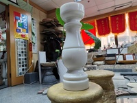 Conception de Balustrade d'escalier de porche de Villa, balustrades en marbre de Jade blanc et colonnes de pilier en pierre pour le bâtiment décoratif