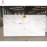 En gros surface solide en pierre artificielle de quartz de calacatta dalle prix