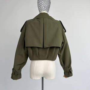 <span class=keywords><strong>Trench</strong></span> Corto <span class=keywords><strong>Verde</strong></span> Oliva Personalizzabile, Giacca Antivento Retrò Ecologica con Colori Personalizzabili - Product Image 4