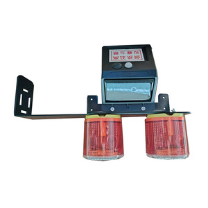 Feux de signalisation solaires à LED montés sur poteau Dxn T4z avec fonction clignotante, IP65, matériau PC - Product Image 1