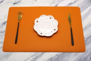 Mantel de mesa de PVC de cuero Rectangular de estilo clásico de alta calidad 2025 al por mayor, Mantel Individual de PU para restaurante de boda y cocina - Product Image 5