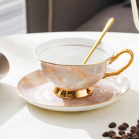 Tasse à café de luxe européenne à texture marbre, ensemble cadeau de tasses à thé en porcelaine fine, pour bureau, restaurant, décoration intérieure, vente en gros, directement de l'usine
