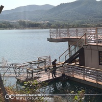 Pont flottant en mousse LLDPE+EPS résistant aux UV, ponton durable pour marina avec passerelle en terrasse WPC