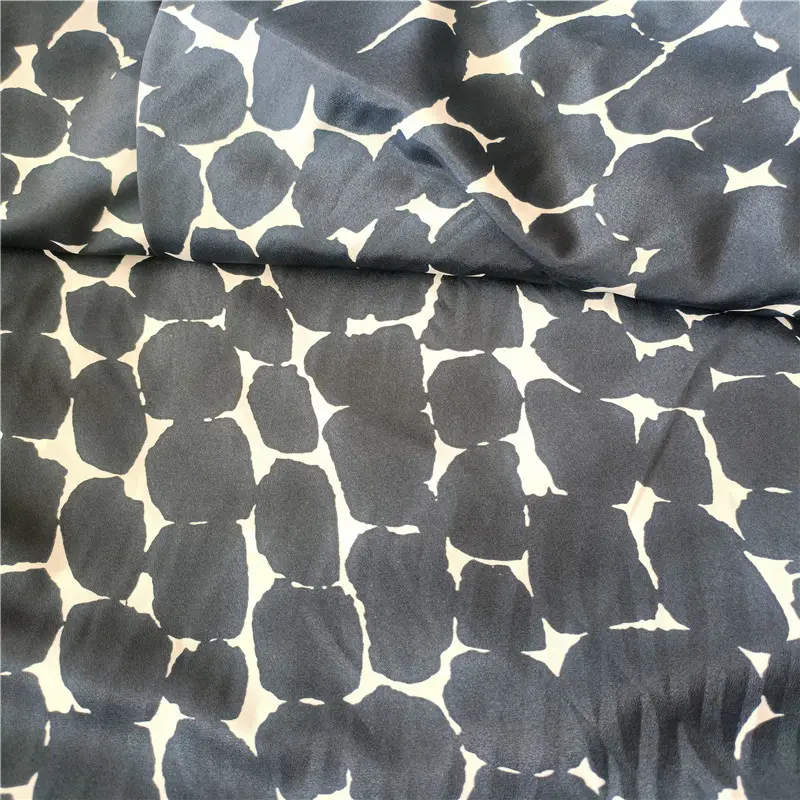 Polyester silk printing crepe printed chiffon fabric for dressing pajamas cloth