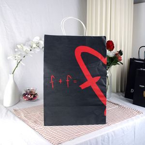 Sacs en papier personnalisés imprimés, sacs en papier kraft recyclables, sacs cadeaux pour vêtements, sacs à emporter pour aliments avec votre propre logo - Product Image 1