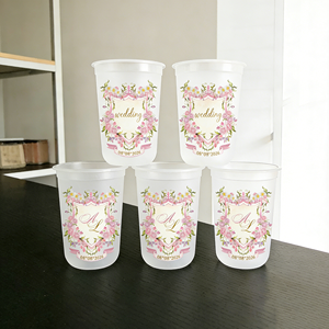 Gobelets en plastique transparents jetables personnalisés de 16 oz en forme de U avec fond rond, avec couvercles et pailles pour café et thé - Product Image 1