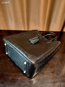 Bolso de Hombro de Cuero Genuino para Hombre Nile Crocodile, Forro de Piel de Vaca, Gran Capacidad e Impermeable para Negocios y Uso Diario - Product Image 4