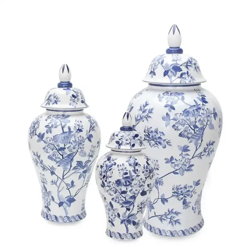 Chinoiserie, tarros de jengibre dibujados a mano en azul y blanco con tapa, tarros de almacenamiento de cerámica para decoración del hogar de lujo