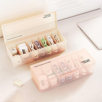 Organisateur de câbles carré en plastique PP, solution de rangement pour cordon d'alimentation, chargeur de téléphone, prise; Gadget de gestion des câbles de bureau
