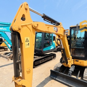 Mini-excavatrice hydraulique sur chenilles CAT303.5 d'occasion, 3,5 tonnes, moteur d'origine japonaise, pour usage agricole et domestique, haute qualité à bas prix - Product Image 2