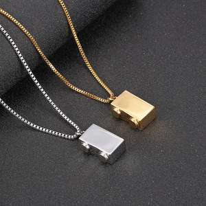 Collar de bloques de construcción de acero inoxidable 3D geométrico creativo para hombres y mujeres - Product Image 2