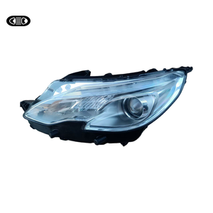 TUZHIHAO <span class=keywords><strong>Peugeot</strong></span> <span class=keywords><strong>2008</strong></span> Faro <span class=keywords><strong>Anteriore</strong></span> di Alta Qualità con Indicatore di Direzione e Specchietto Senza Graffi Parte Originale - Product Image 1