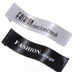 <span class=keywords><strong>Etiquetas</strong></span> Tejidas Impresas para <span class=keywords><strong>Ropa</strong></span> <span class=keywords><strong>Infantil</strong></span>, Personalizadas con Logotipo, de Satén, para Prendas de Vestir, Sudaderas, Vestidos - Product Image 2